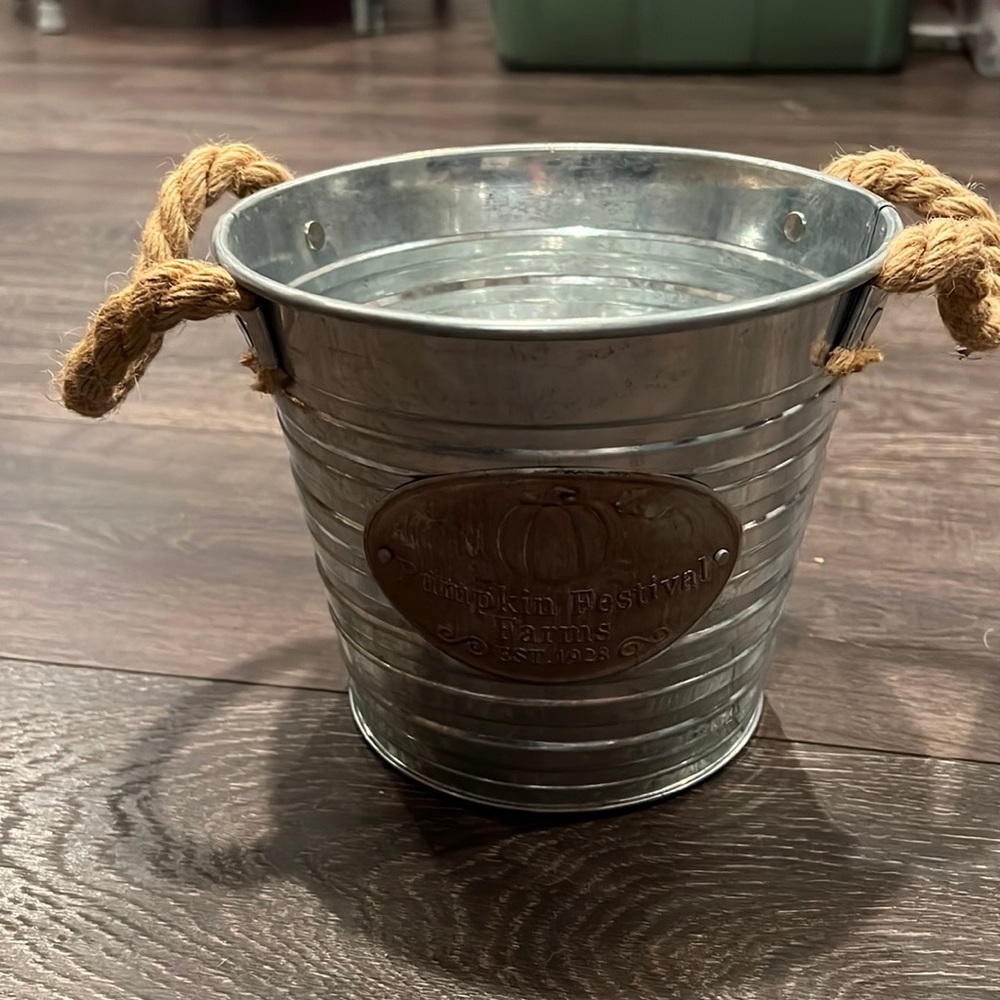 NWOT Fall Decorative Bucket